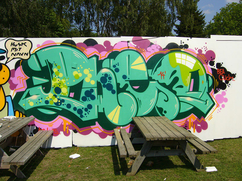 %_tempFileName(0000-00-00%2000-00-00)Panasonic%20DMC-FX8%20(2560x1920)2619968%